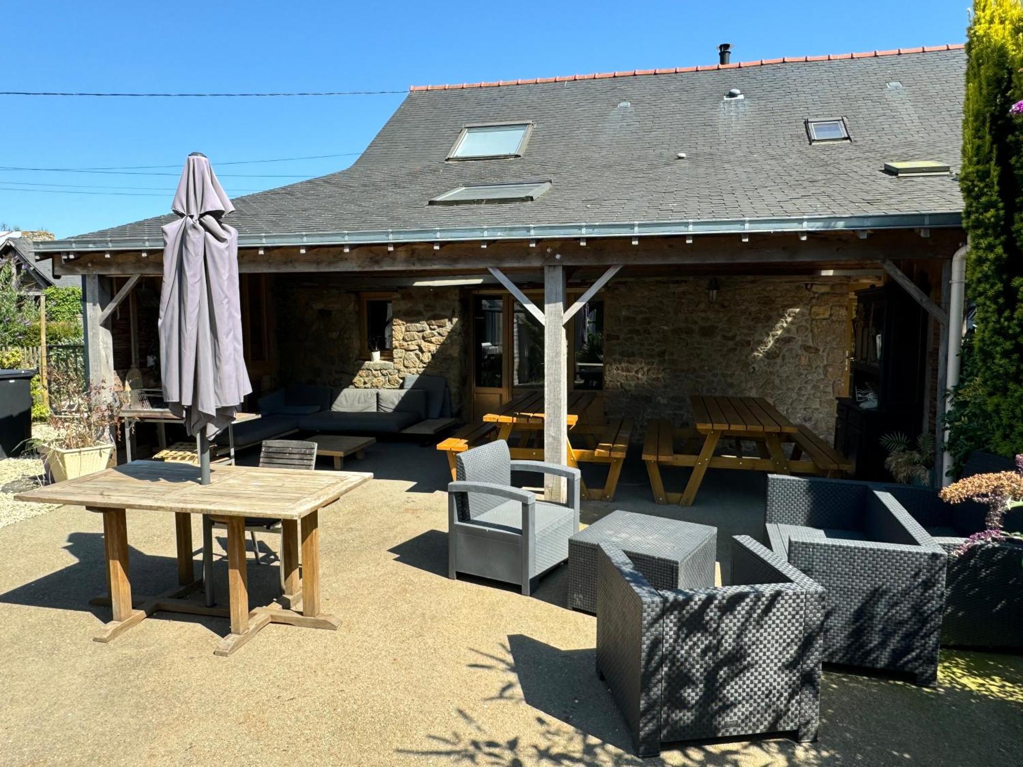 La Maison d'Amélie La Chapelle-Saint-Aubert Extérieur photo